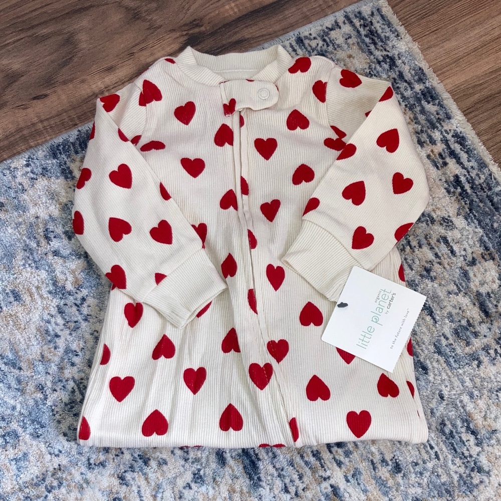 #157. 🆕 NWT- Little Planet - Cream Footed One-Piece with Red Heart Print
